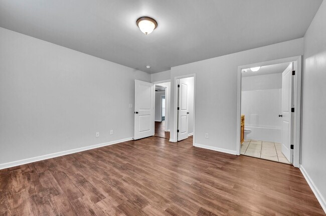 Building Photo - 6909 2nd Ave S