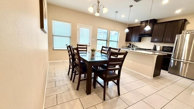 Building Photo - 11104 Santillana Loop