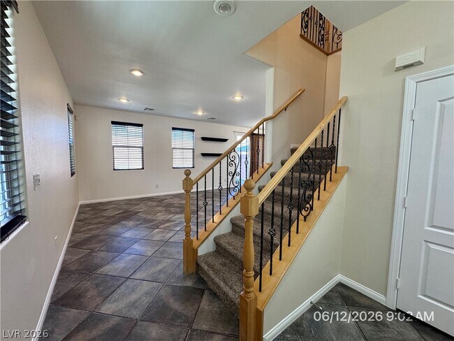 Building Photo - 6255 W Arby Ave