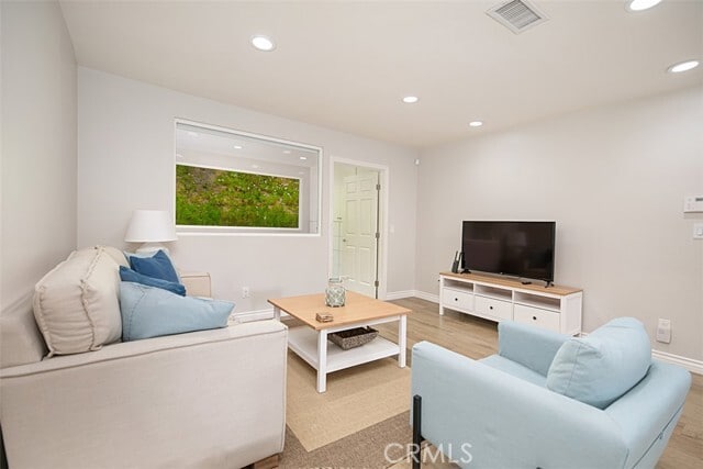 Building Photo - 967 Oriole Dr