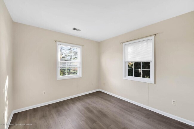 Building Photo - 800 Navesink River Rd