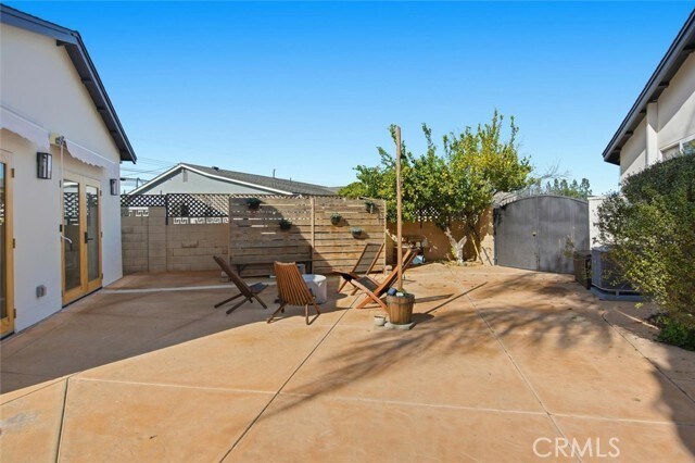 Building Photo - 6443 Gross Ave