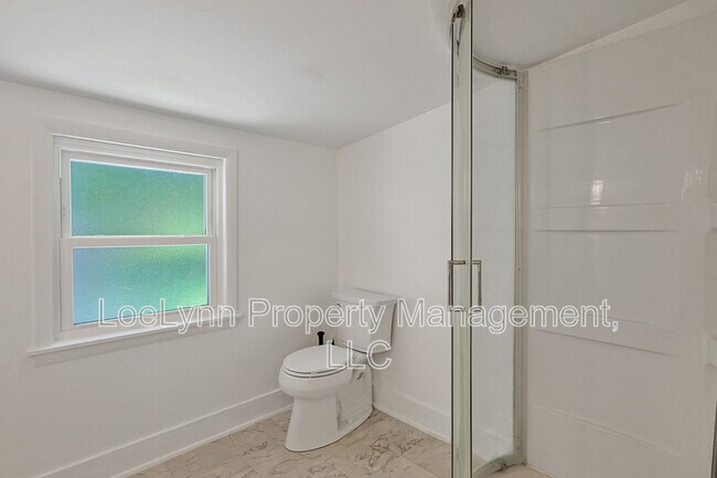 Building Photo - 505 B St