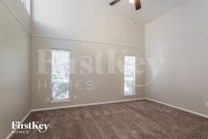 Building Photo - 710 Herrick Ct
