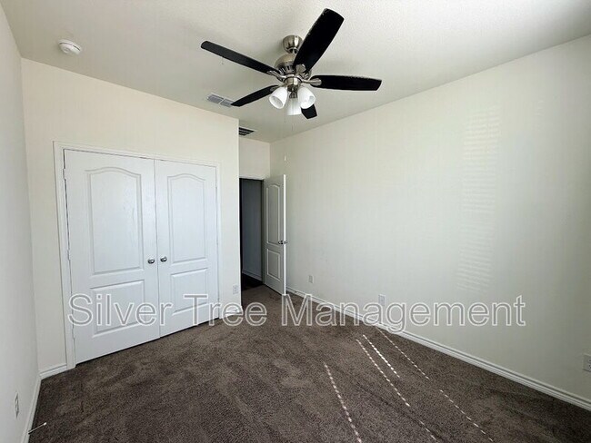 Building Photo - 117 Wild Onion Ln