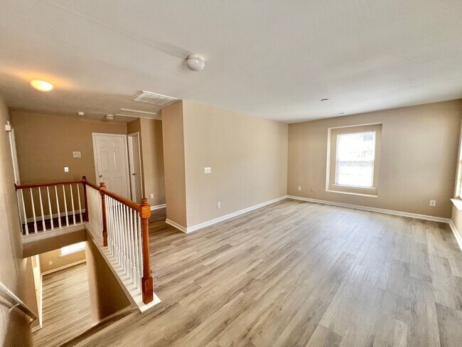 Building Photo - 2829 Roundleaf Ct
