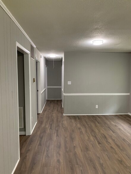 Building Photo - 6605 Rex Rd