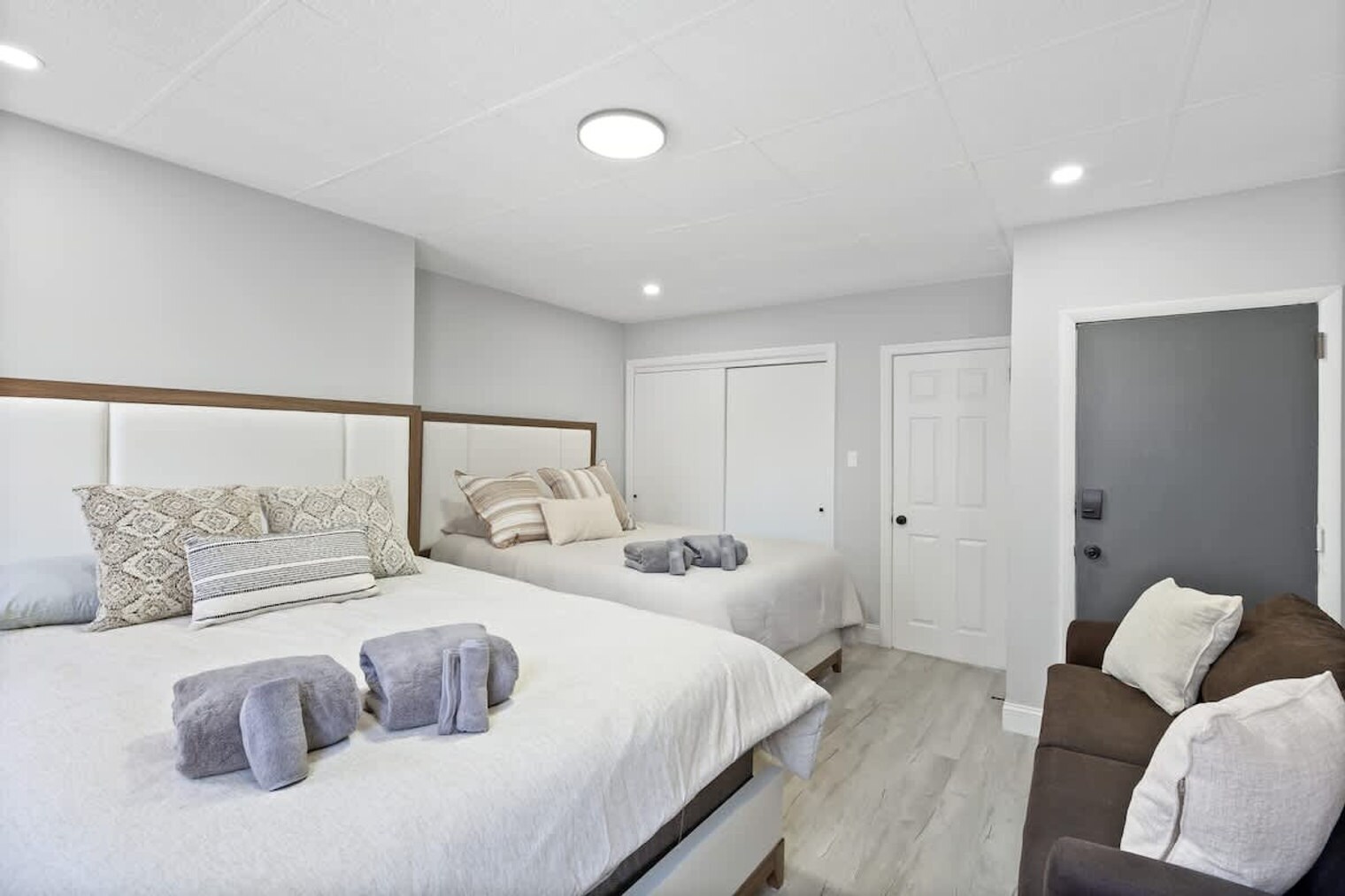 Building Photo - 225 Hancock Ave