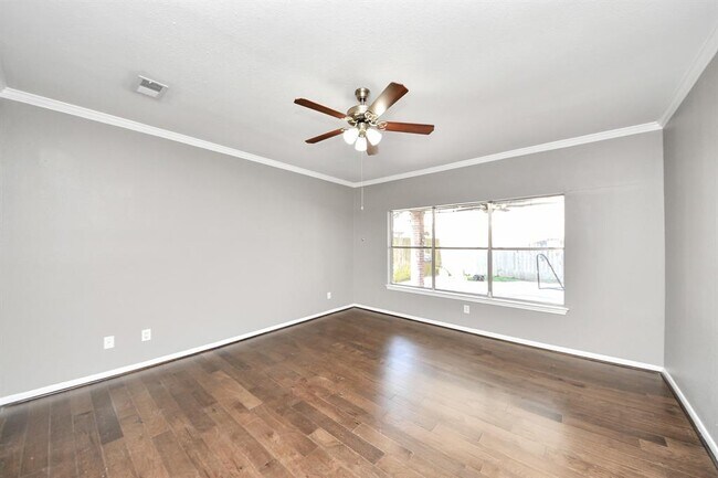 Building Photo - 5723 Whitemills Dr