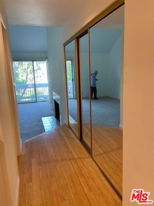 Building Photo - 4338 Redwood Ave