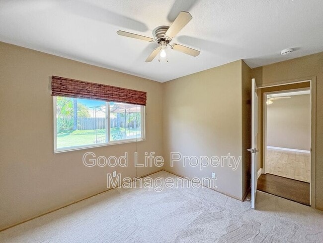 Building Photo - 1429 Esperanza Way