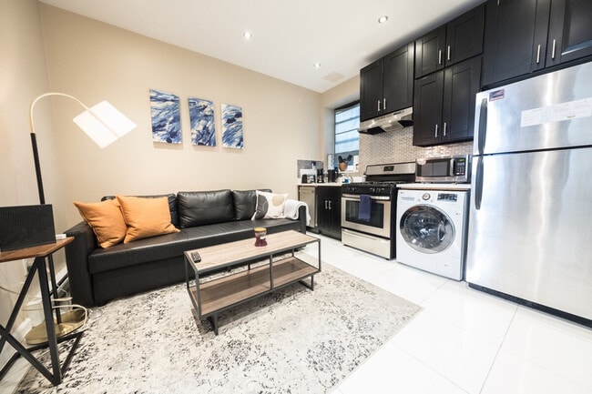 Building Photo - 5 W 101st St