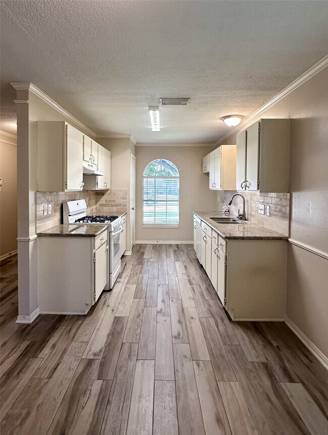 Building Photo - 1814 Grove Ct Dr