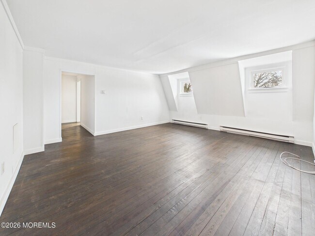 Building Photo - 154 Vansant Ave