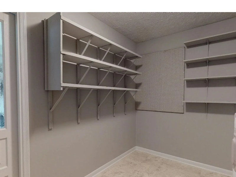 Building Photo - 1515 Doncaster Dr