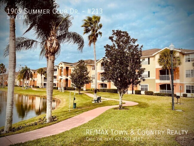 Building Photo - 1909 Summer Club Dr