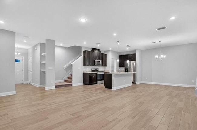 Building Photo - 411 Narrowleaf Dr