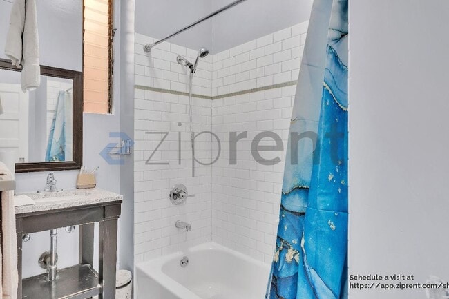 Building Photo - 718 Mason St