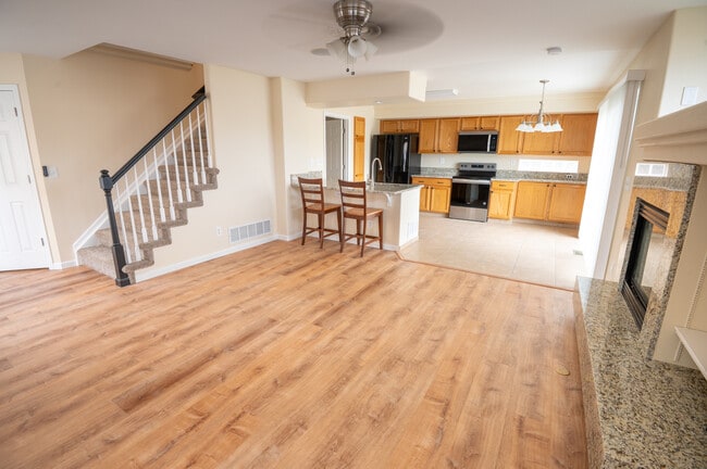 Building Photo - 9952 Melbourne Cir