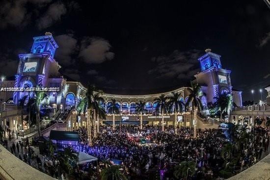 Building Photo - 3901 S Ocean Dr