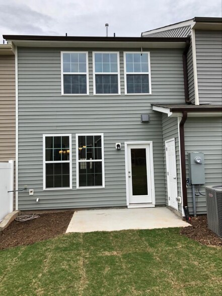 Building Photo - 68 E Porthaven Way