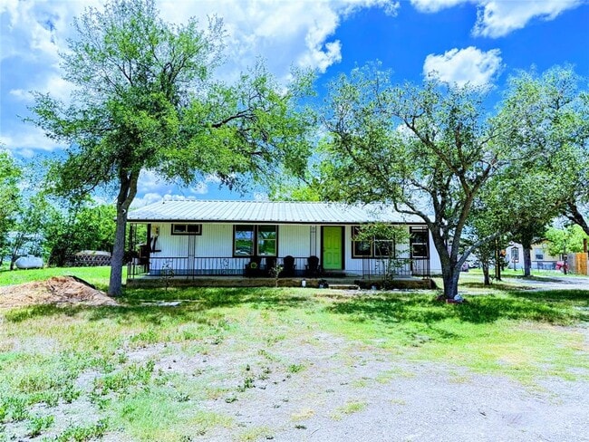 Primary Photo - 15703 Pearce Ln