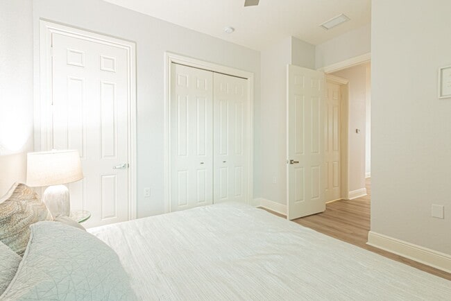 Building Photo - Seasonal Fully Furnished Home in Fiddler's Creek - AVAIL NOW-MAY