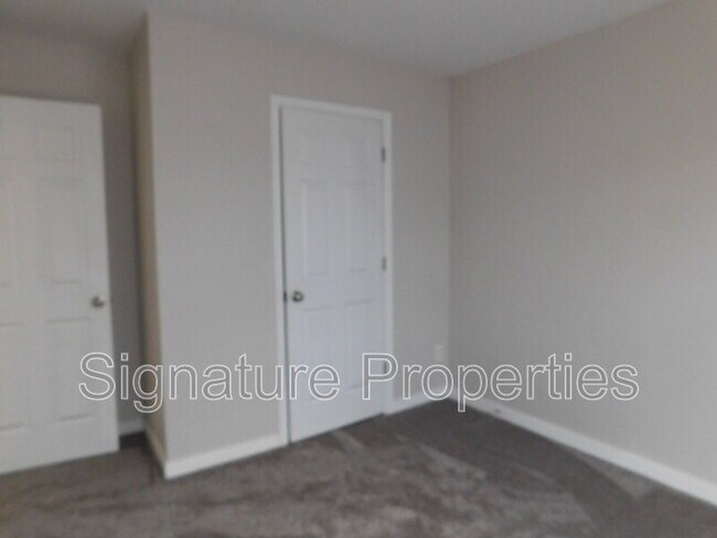 Building Photo - 7907 Cottesmore Terrace