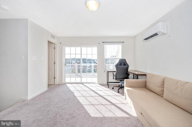 Building Photo - 7780 Dagny Wy