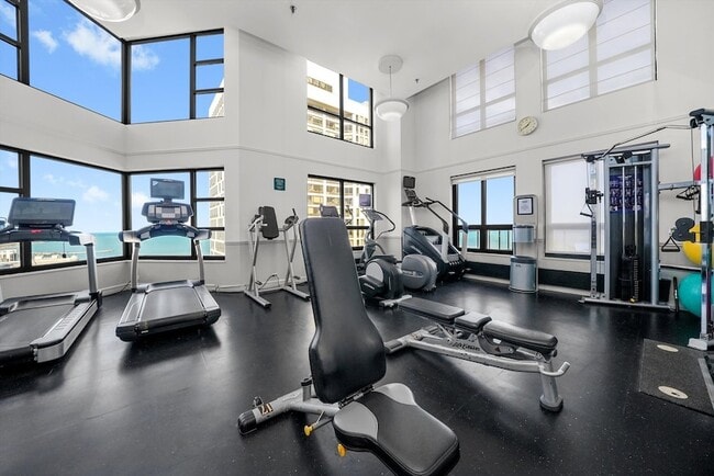 Building Photo - 401 E Ontario St