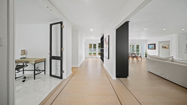 Building Photo - 1819 Cedar St