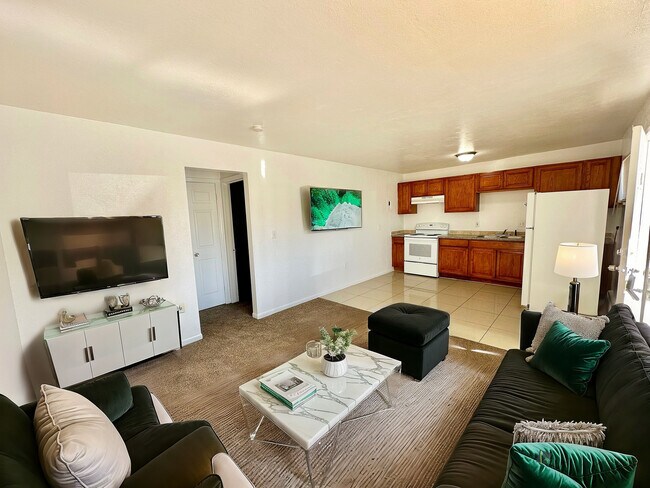 SS1x1 Living Room - Modern - 10 - Sunnyside Terrace