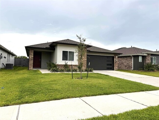 Primary Photo - 7722 Robert Ln