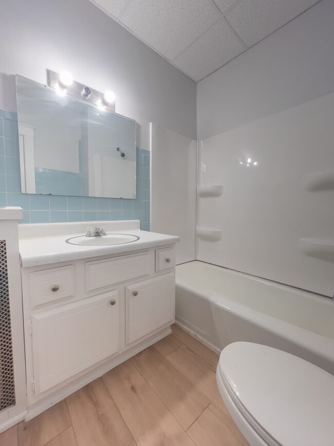 Building Photo - 43 W North St