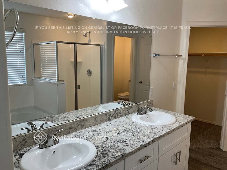 Building Photo - 17420 W Washington St