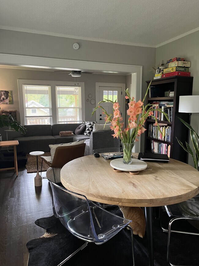 Building Photo - 4125 Olive St