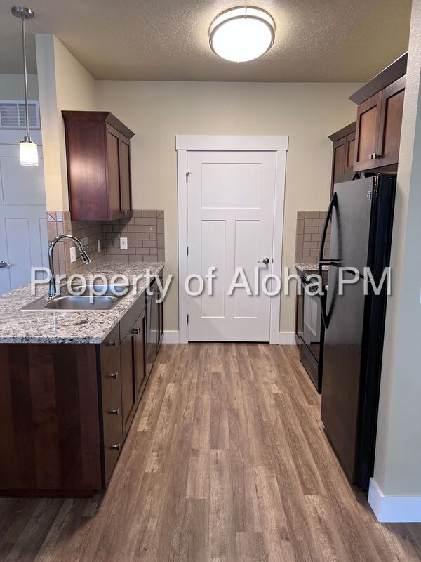 Building Photo - 3558 E Grand Forest Dr