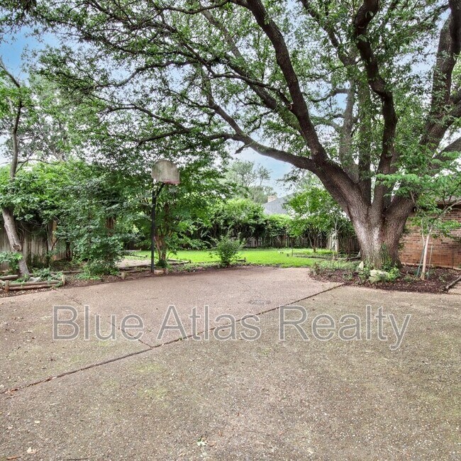 Building Photo - 5725 Ridgerock Ct