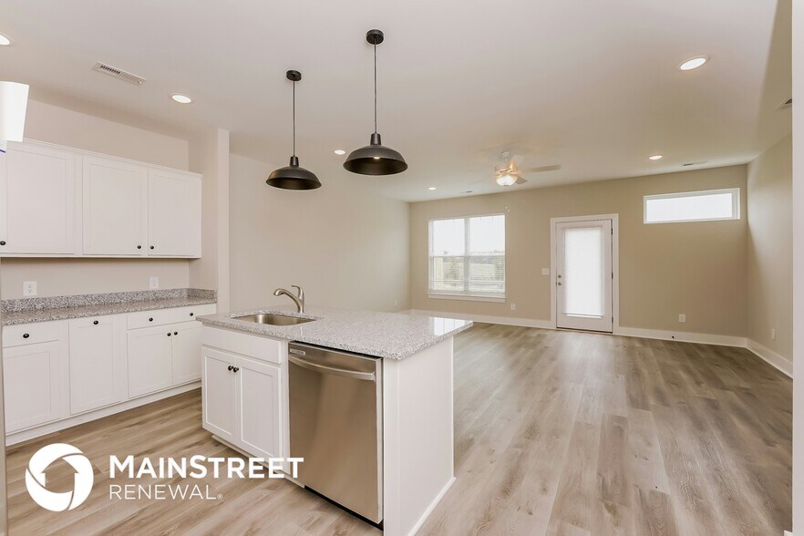 Building Photo - 142 Noble Pk Cir