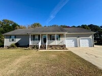 Building Photo - 200 Dramtree Dr