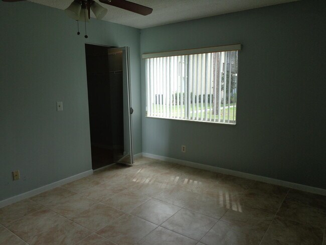 Building Photo - 5860 Whispering Pine Way