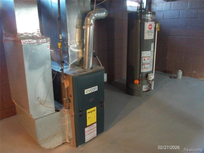 Building Photo - 15107 Whitcomb