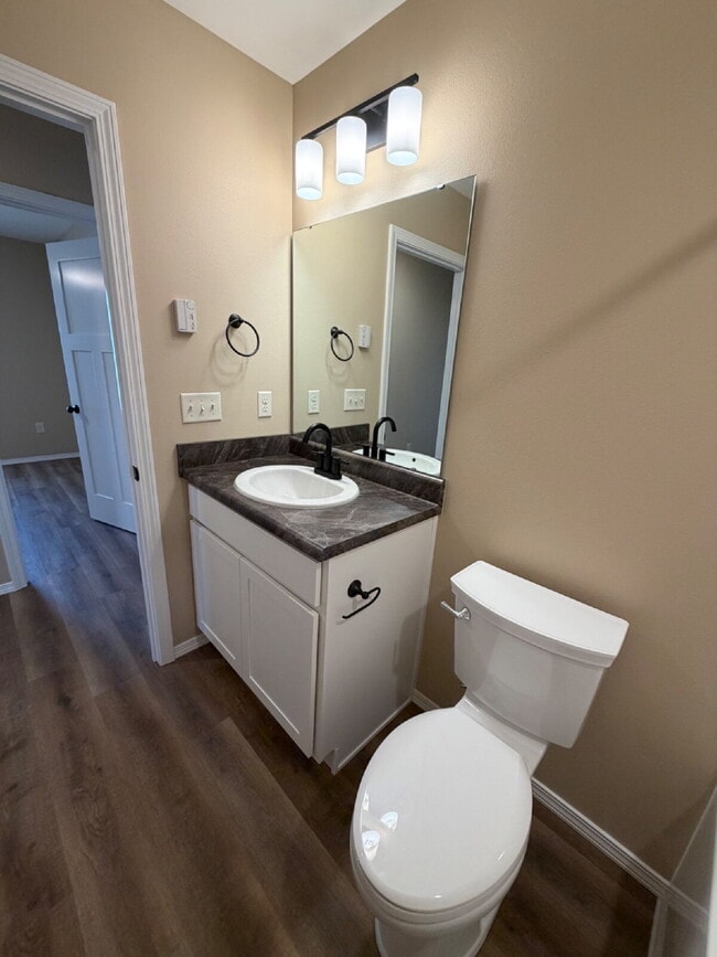 Building Photo - BRAND-NEW 4BR/2BA Duplex/Patio home with Garage - Available Now near Hollister, Schools