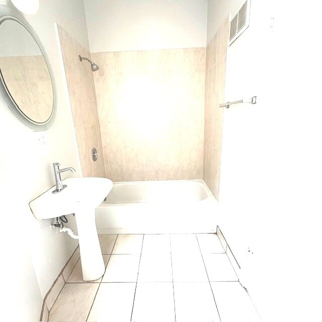 Building Photo - 6553 S University Ave