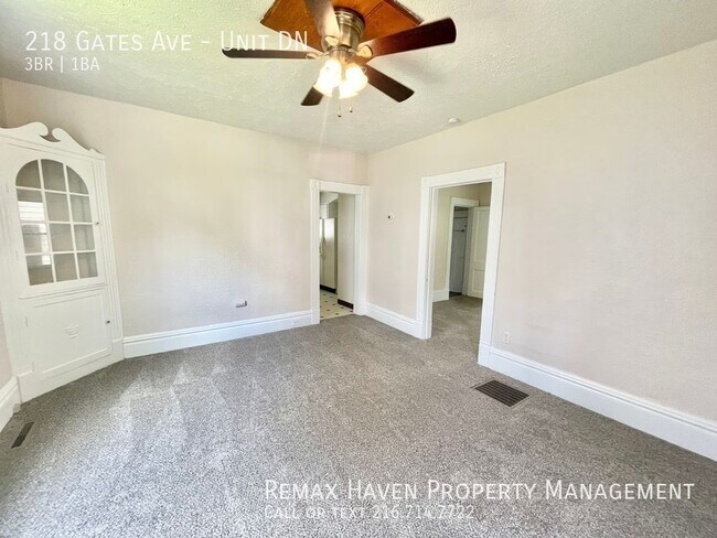 Building Photo - 218 Gates Ave