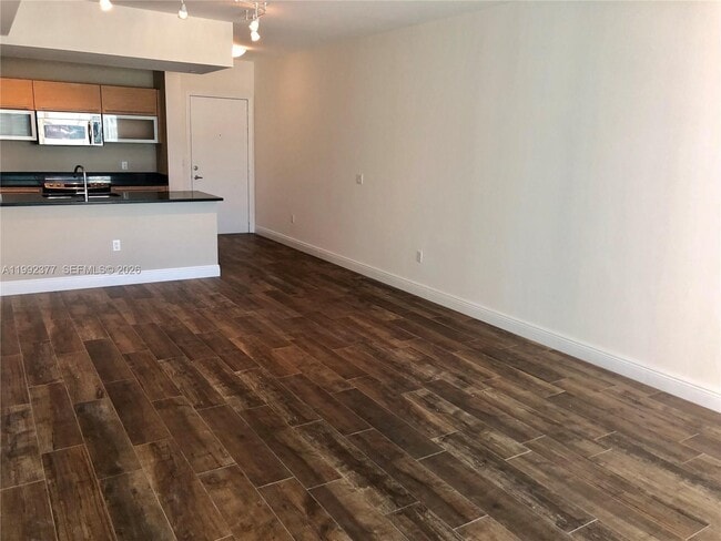 Building Photo - 951 Brickell Ave