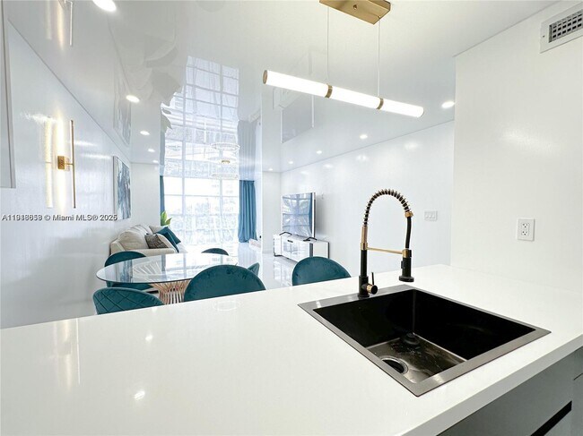 Building Photo - 501 Three Islands Boulevard