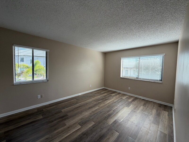 Building Photo - 766 NW Fork Rd