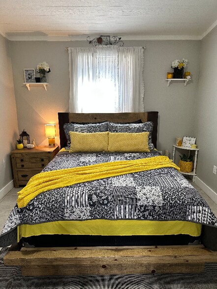 Building Photo - 344 TX-21