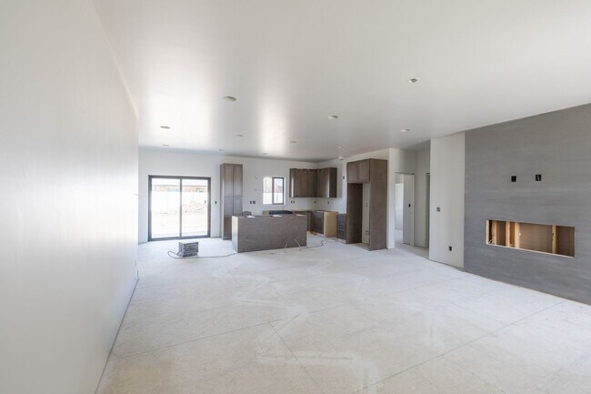 Building Photo - BRAND NEW 4 Bed/2 Full Bath Twin Home Main Unit in Sugar City! ALL UTLITIES ARE INCLUDED IN PRICE!!!